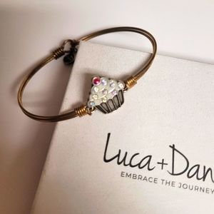 Luca + Danni cupcake bracelet